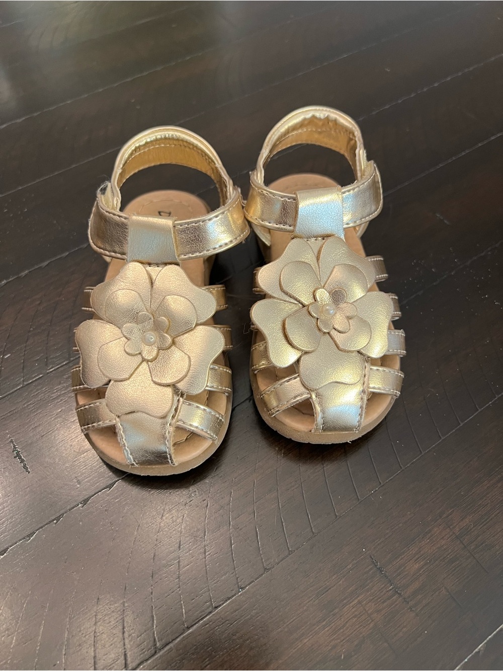 Dream Pairs Gold Floral Toddler Sandals